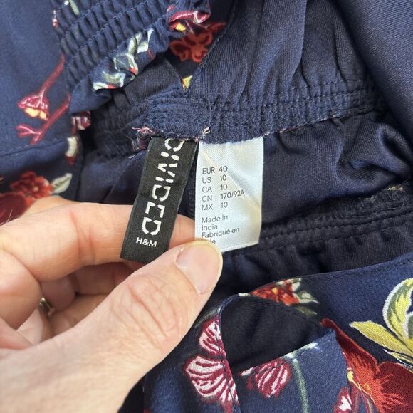 Divided, sleeveless Floral navy Knee Length dress size 10 Summer Sundress - Picture 4 of 4